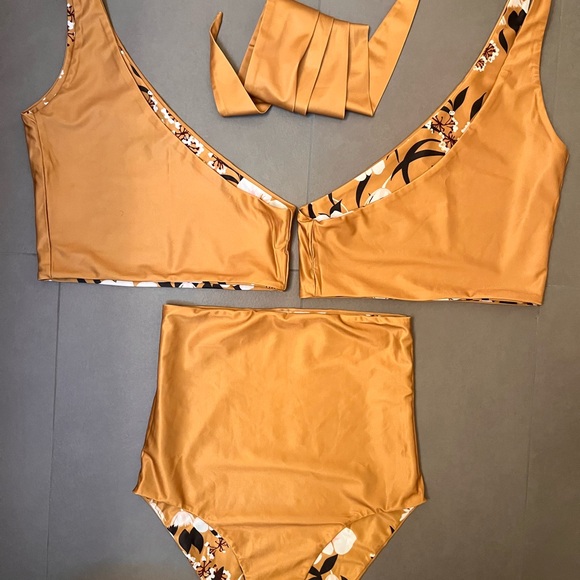 Floral Baiia 4-Piece Swimsuit in Yellow and Black - Picture 5 of 5